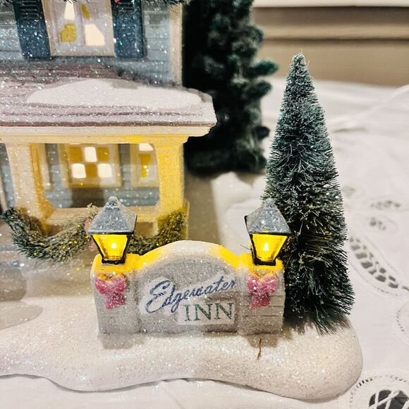 Dept 56 Winters Frost Edgewater Inn Christmas Village Ceramic House 4025415 - Picture 4 of 16